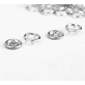 Baby patent 9,5mm ezüst színű-50db