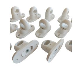 Ponyvafül elfordítható műanyag babacsat Fehér