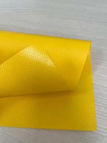 PVC ponyva 670g/m2 Mogyoró-2,5mszéles