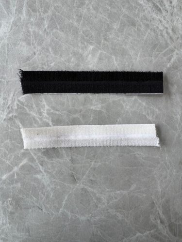 Tépőzár öntapadós szúnyoghálókhoz-Fekete